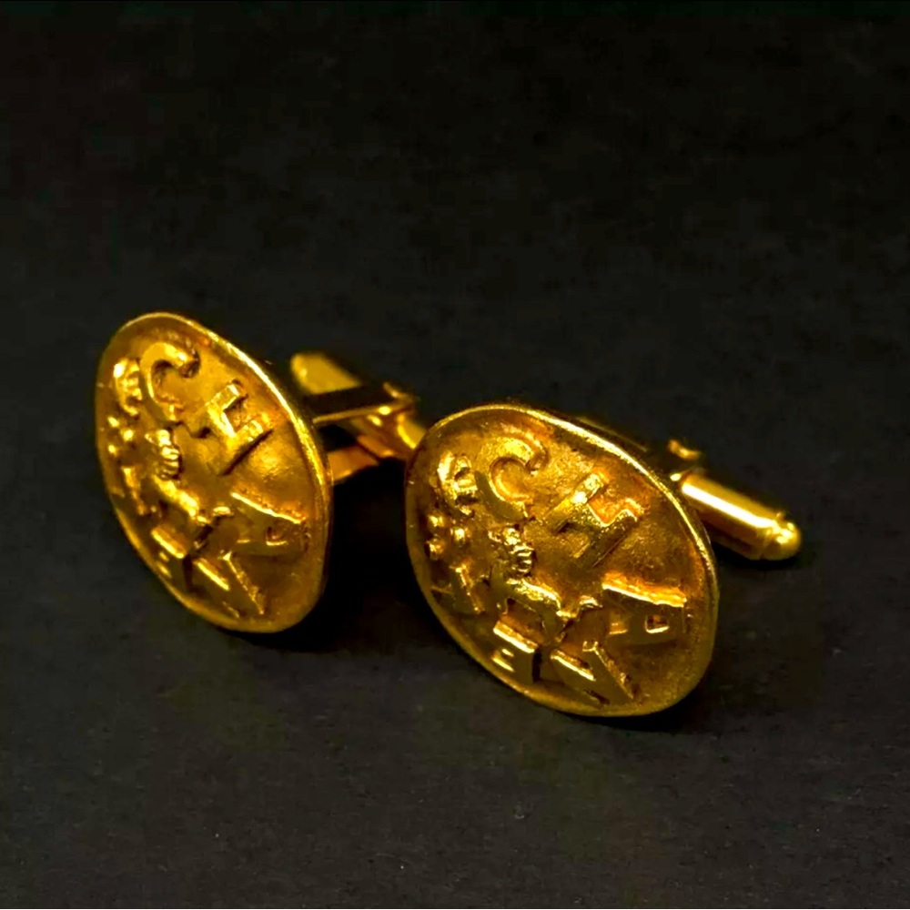 Chanel 24 carat Gold Plated Vintage Horse Motif Cuff Links with box